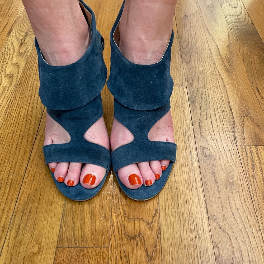 Minelli Blue Italian suede heels with cutouts